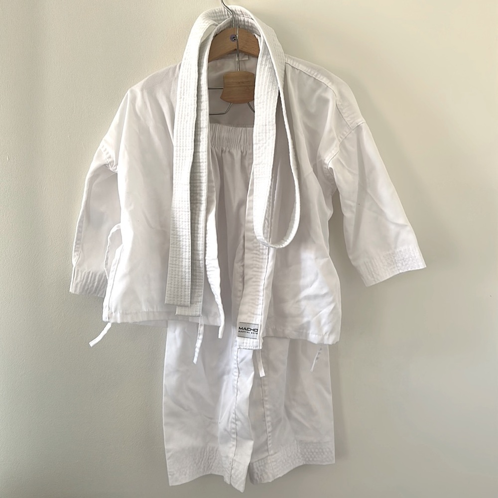 Kids Karate outfit, size 000/120
